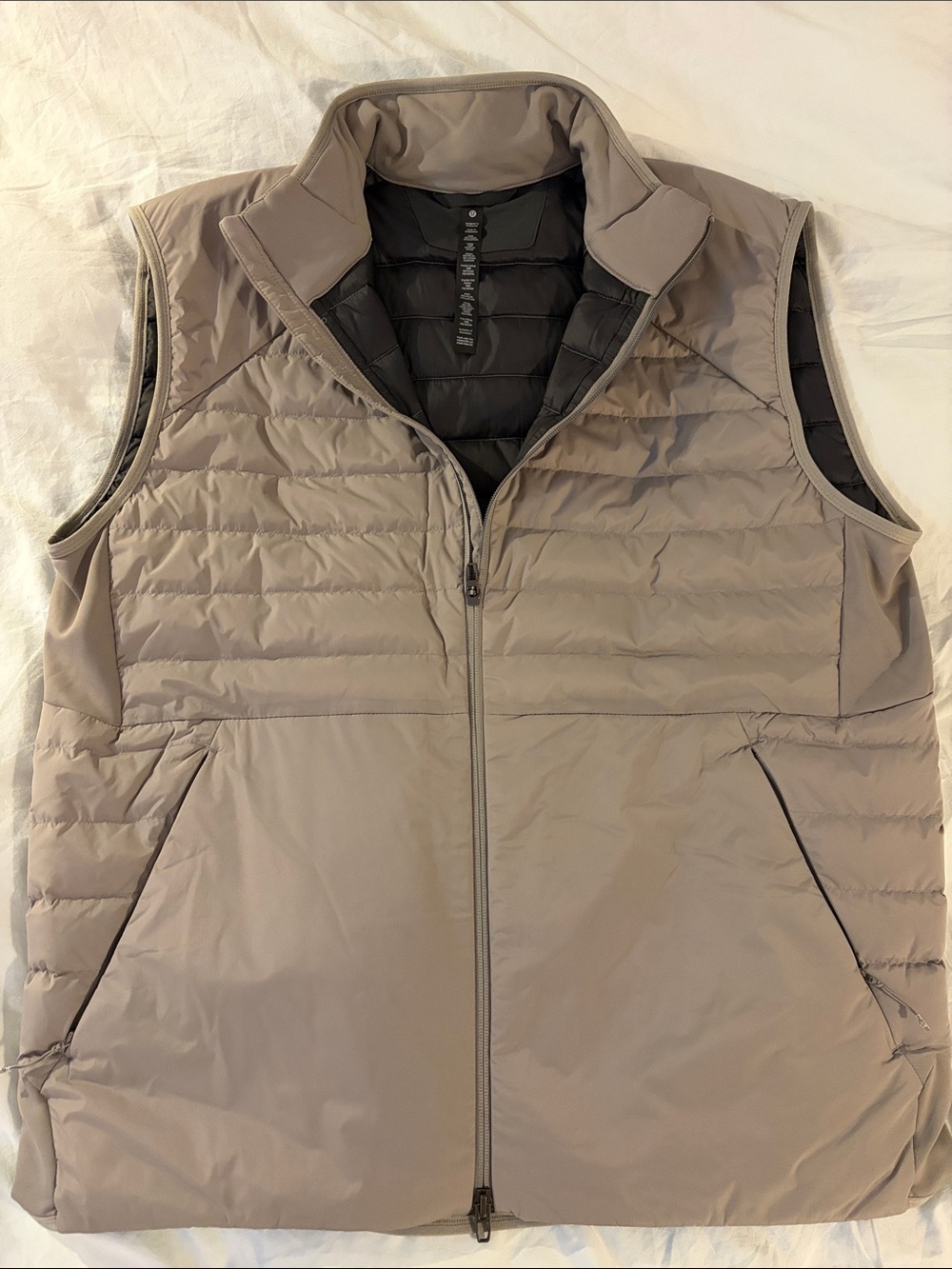 Lululemon Navigation Down Vest Men’s XL Taupe Gray